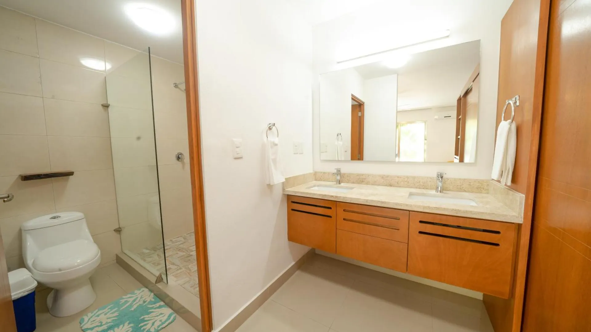 Appartamento 2 Bedroom Condo With Pool - At El Cielo Residencial, Atsi Playa del Carmen