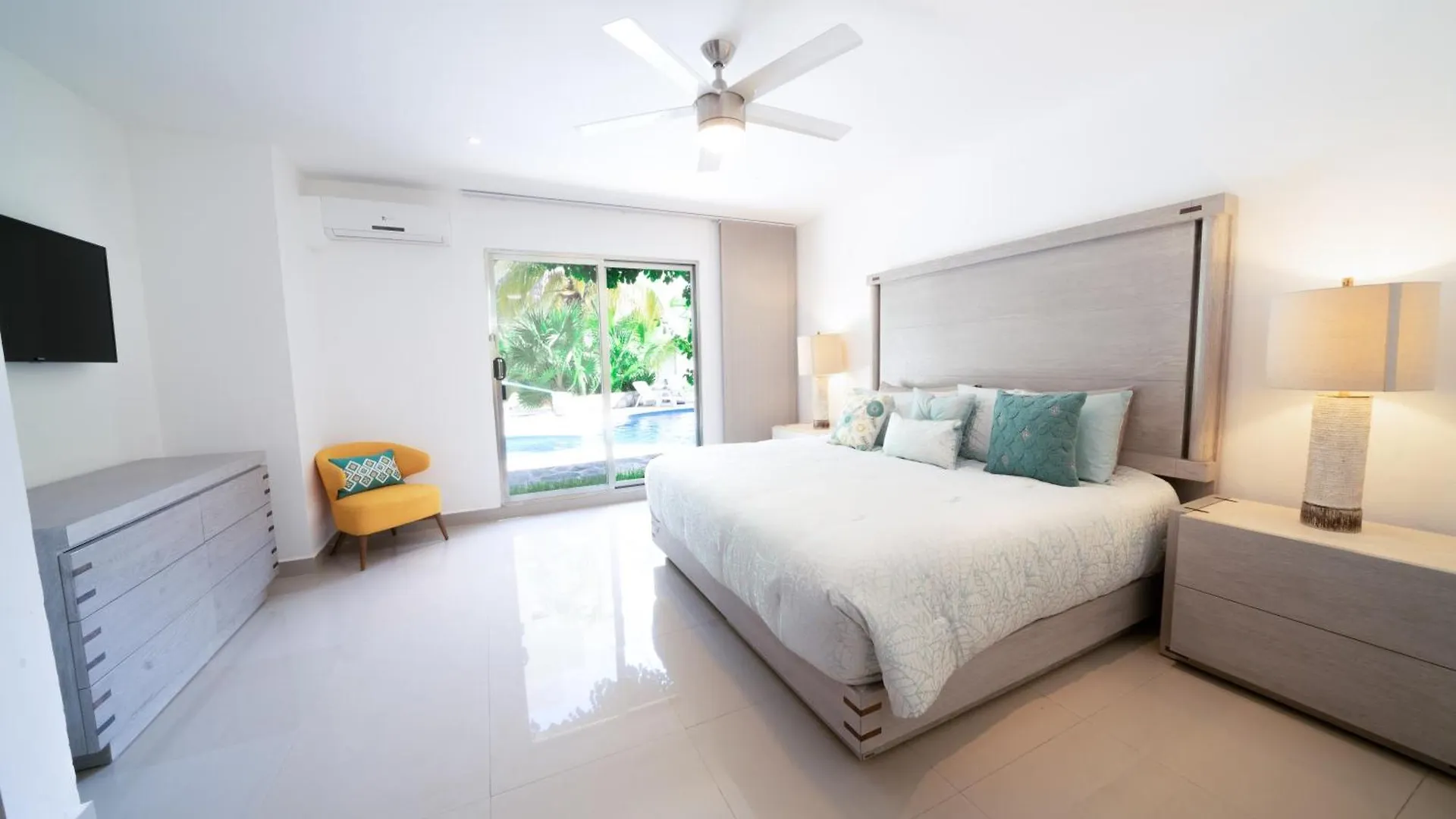 Appartamento 2 Bedroom Condo With Pool - At El Cielo Residencial, Atsi Playa del Carmen