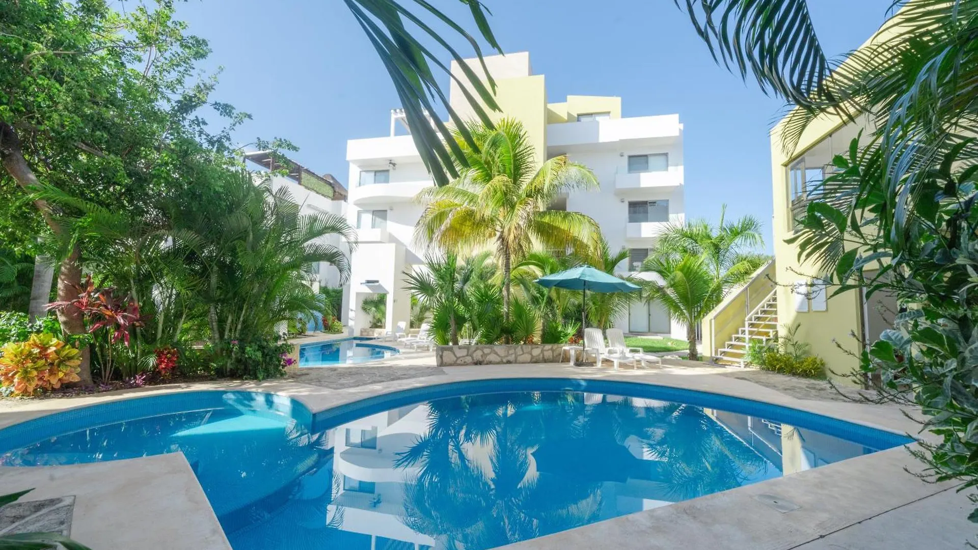 2 Bedroom Condo With Pool - At El Cielo Residencial, Atsi Playa del Carmen Appartamento