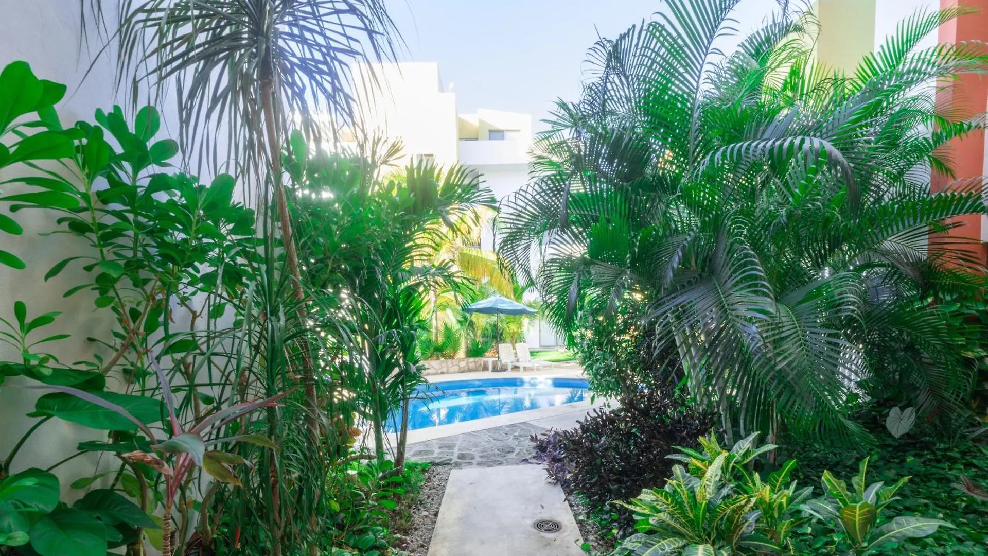 Appartamento 2 Bedroom Condo With Pool - At El Cielo Residencial, Atsi Playa del Carmen